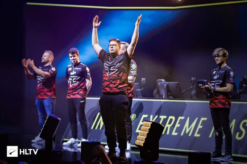 赢下EDG后FPX发文：争鸣煊燃弦上火，阔步撷星当由我